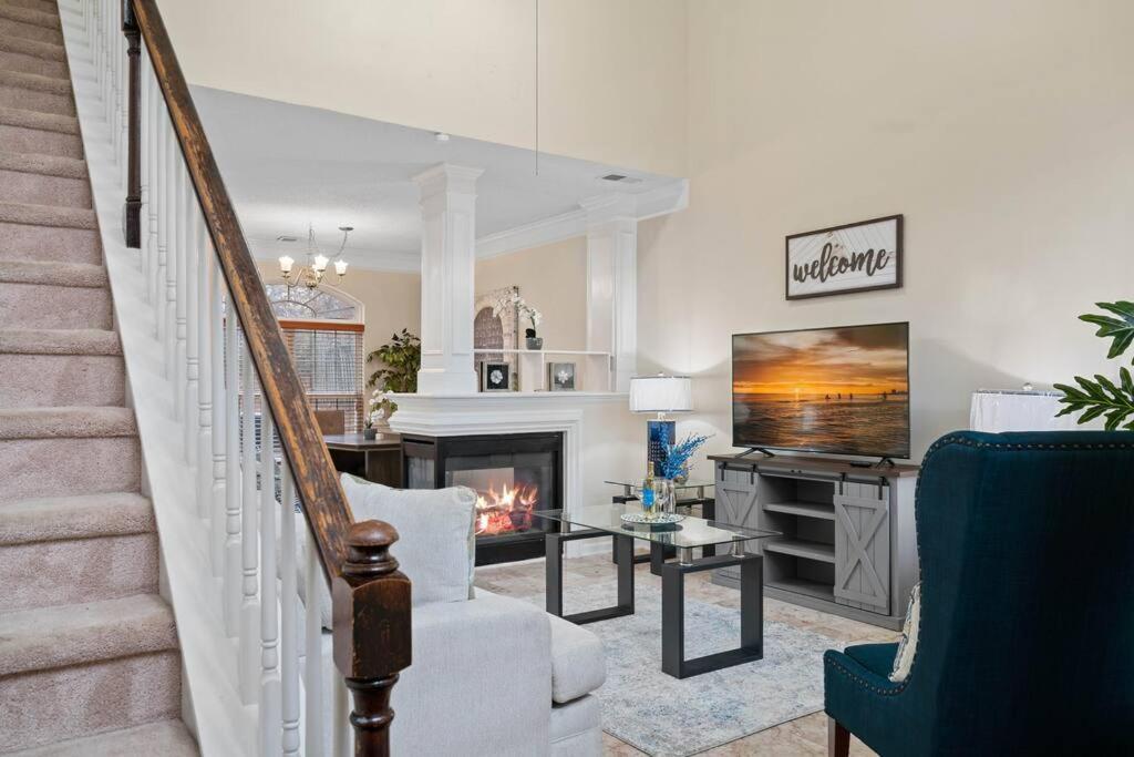 Cozy 4B 2 5B University Home King Beds Jacuzzi Charlotte Exterior foto