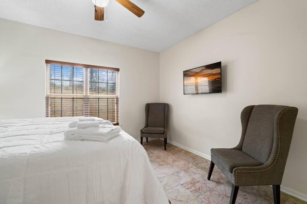 Cozy 4B 2 5B University Home King Beds Jacuzzi Charlotte Exterior foto