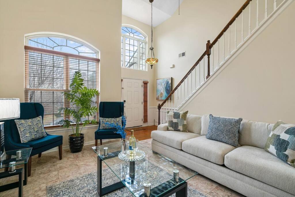 Cozy 4B 2 5B University Home King Beds Jacuzzi Charlotte Exterior foto